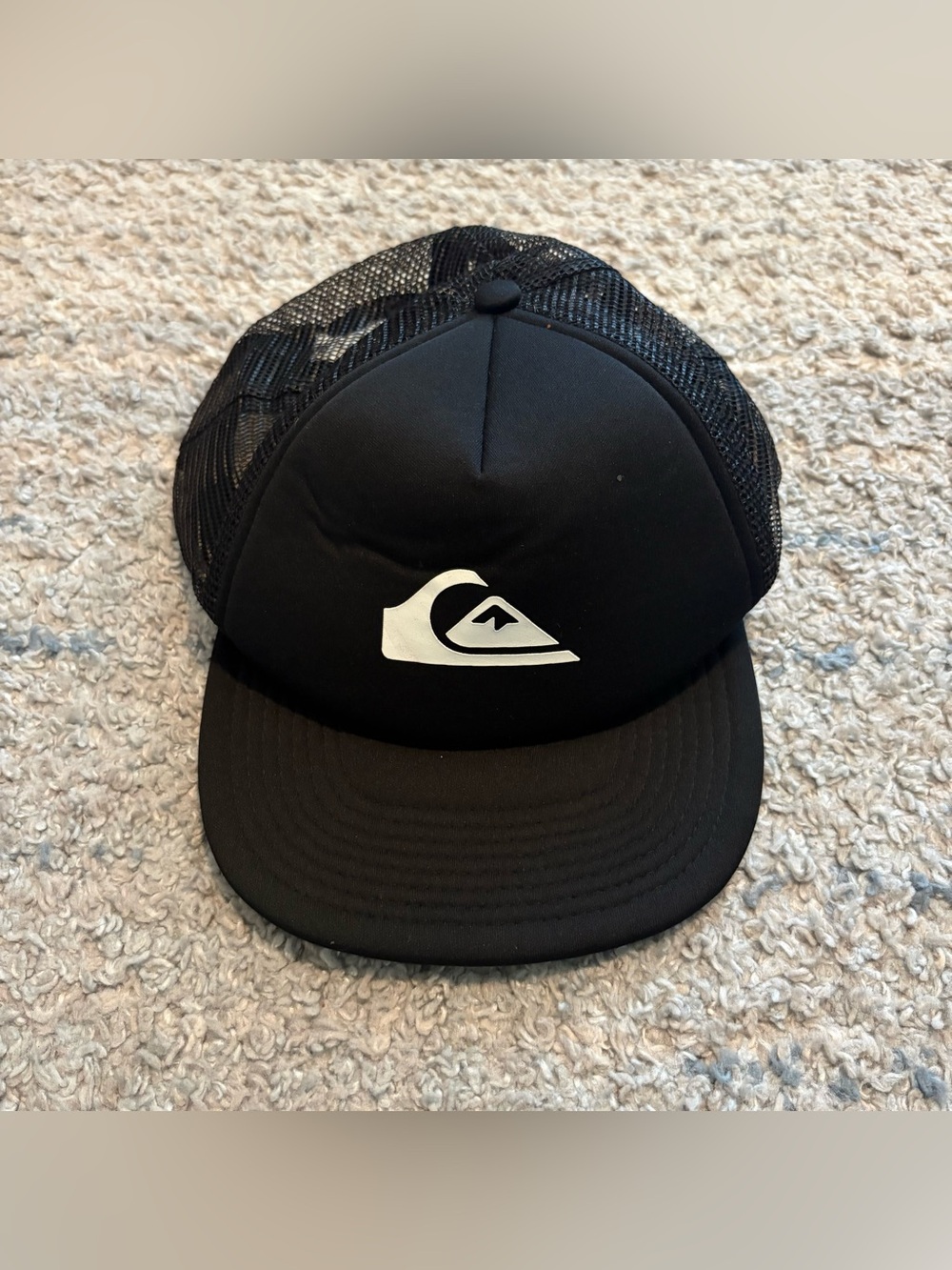 Quiksilver Trucker Hat Mens Black White Spellout Mountain Wave Logo Snapback
